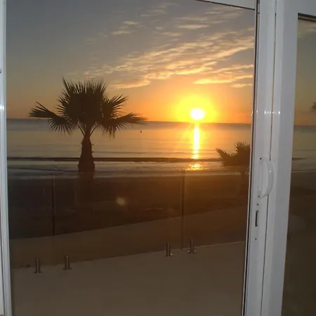 アパート Maravilloso Amanecer Cabo A Pie De Playa Y Mar En Roquetes