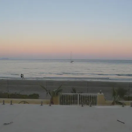 Apartment Maravilloso Amanecer Cabo A Pie De Playa Y Mar En Roquetes *