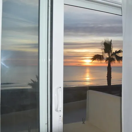 Maravilloso Amanecer Cabo A Pie De Playa Y Mar En Roquetes *