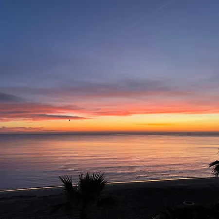 Apartment Maravilloso Amanecer Cabo A Pie De Playa Y Mar En Roquetes