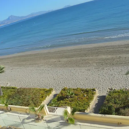 Maravilloso Amanecer Cabo A Pie De Playa Y Mar En Roquetes アパート