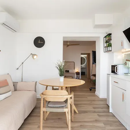 Maravilloso Amanecer Cabo A Pie De Playa Y Mar En Roquetes