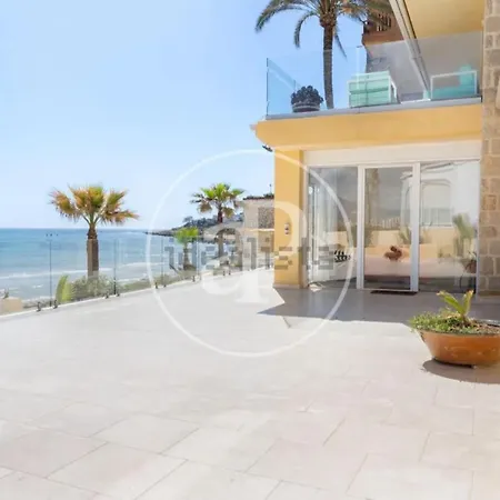 Maravilloso Amanecer Cabo A Pie De Playa Y Mar En Roquetes アパート *