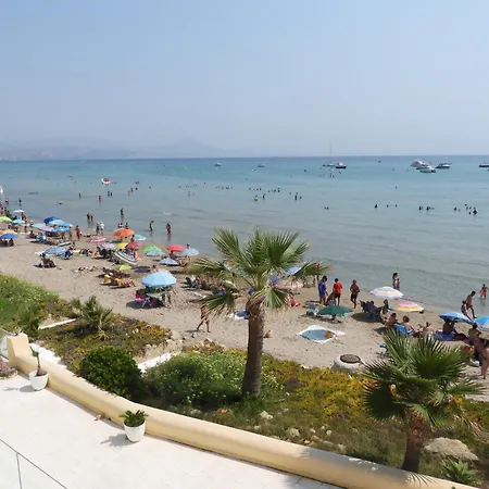 アパート Maravilloso Amanecer Cabo A Pie De Playa Y Mar En Roquetes